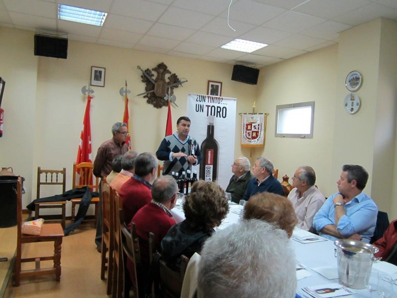 Cata de los Vinos de Toro en la Casa Regional de CyL  de Coslada (Madrid)