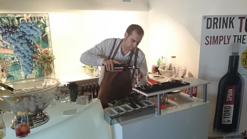 Mix and Shake. Cockteleria con Vino de Toro